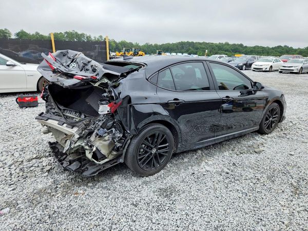2026 TOYOTA CAMRY