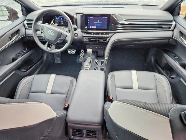 2026 TOYOTA CAMRY