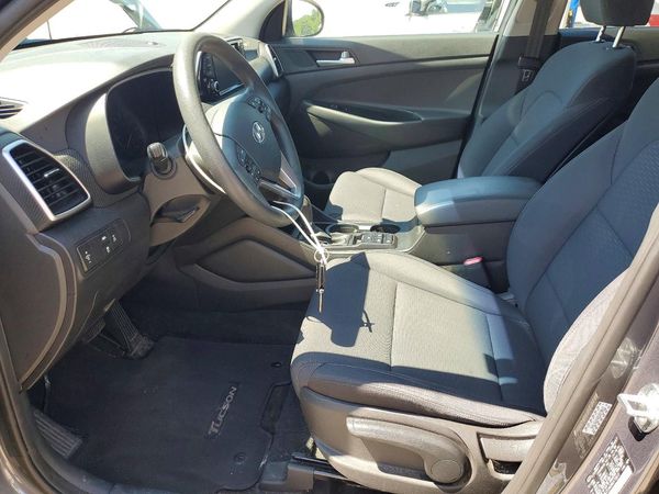 2021 HYUNDAI TUCSON SE