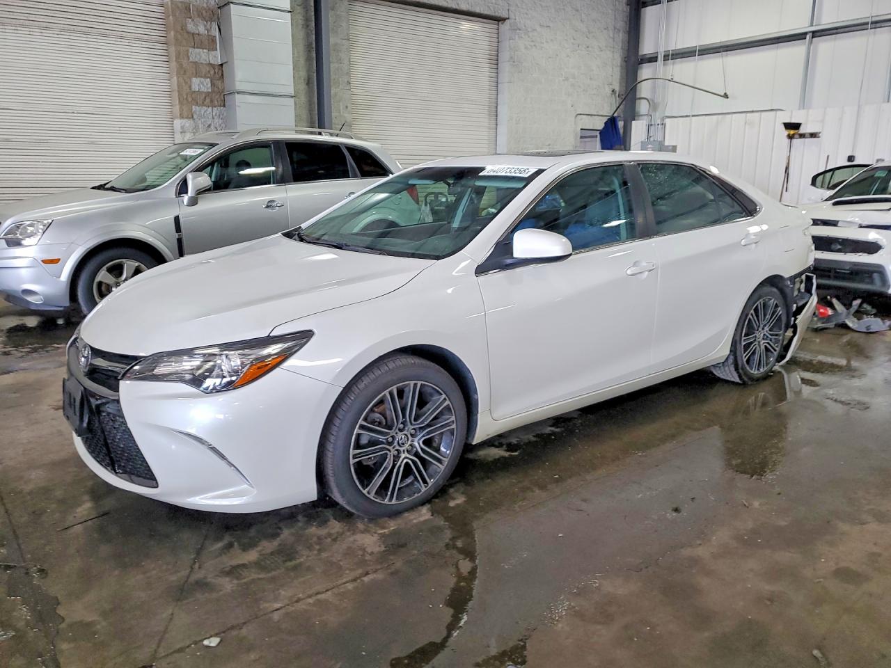 2016 TOYOTA CAMRY