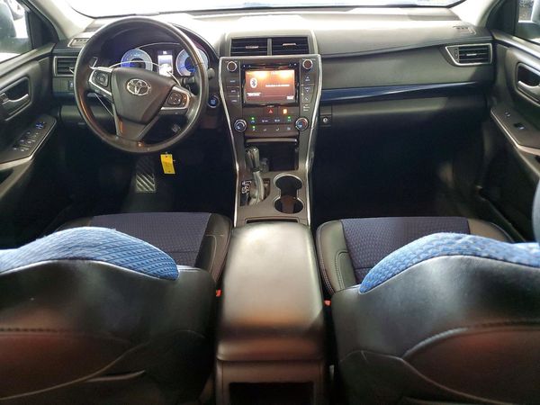 2016 TOYOTA CAMRY