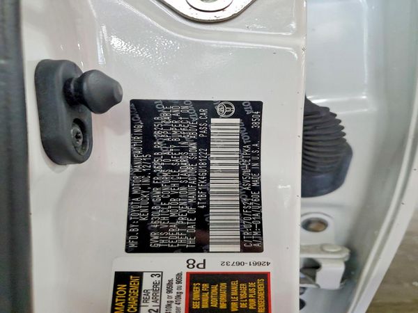 2016 TOYOTA CAMRY