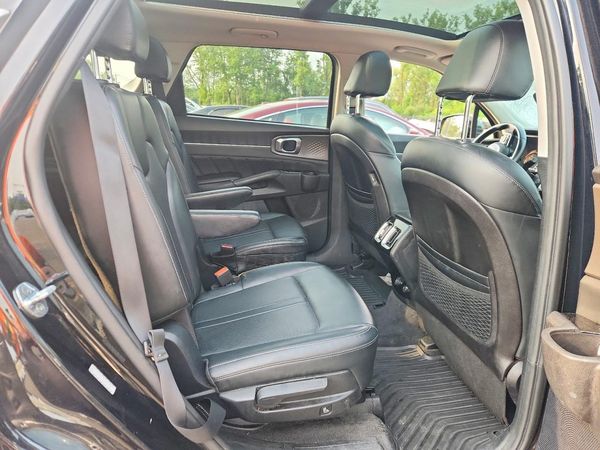 2021 KIA SORENTO SX, SXP