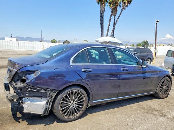 2019 MERCEDES-BENZ C C300