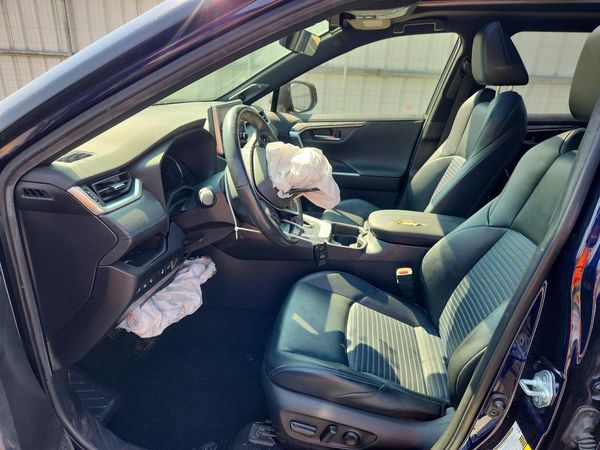 2021 TOYOTA RAV4 XSE HV