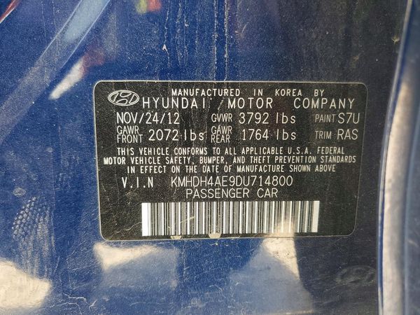 2013 HYUNDAI ELANTRA