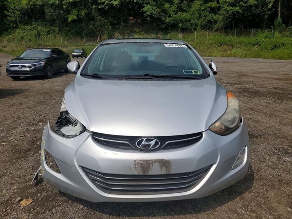 2013 HYUNDAI ELANTRA