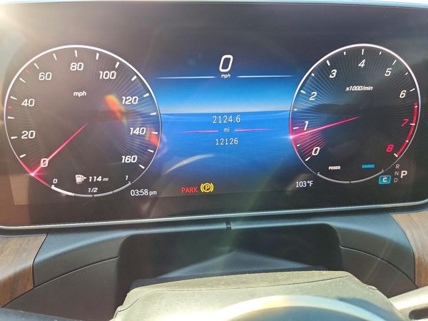 2024 MERCEDES-BENZ C C300