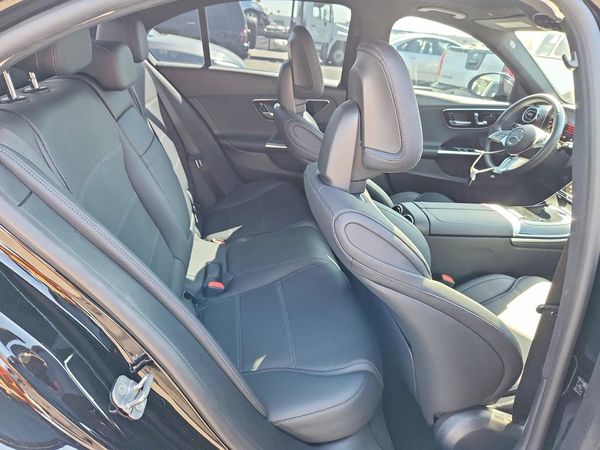 2024 MERCEDES-BENZ C C300