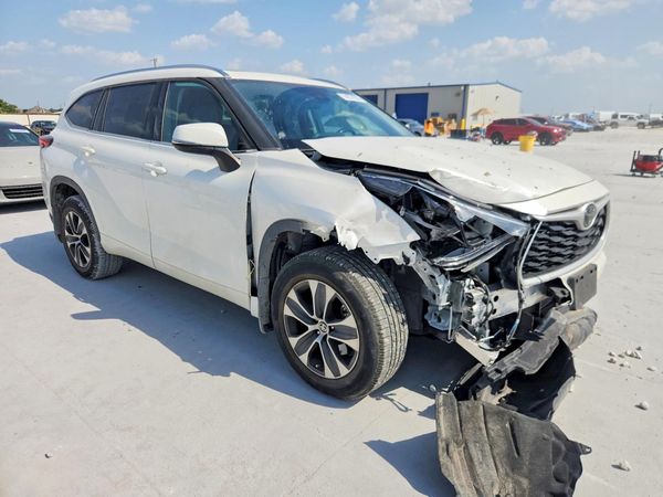 2021 TOYOTA HIGHLANDER