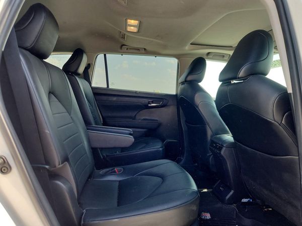 2021 TOYOTA HIGHLANDER