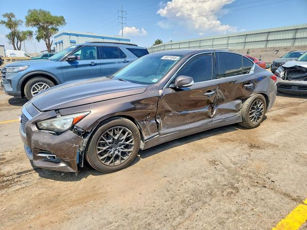 2015 INFINITI Q50