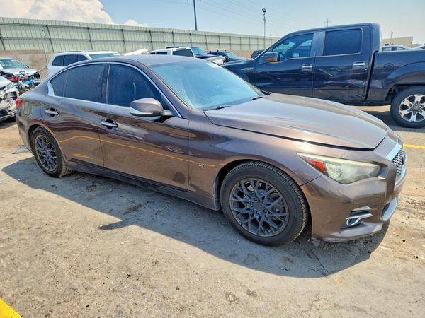 2015 INFINITI Q50