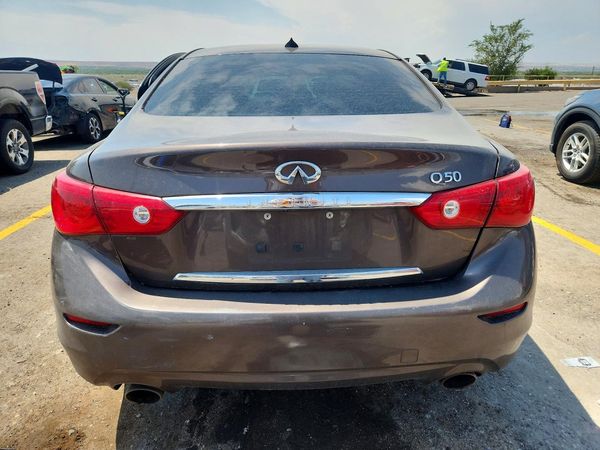 2015 INFINITI Q50