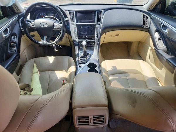 2015 INFINITI Q50