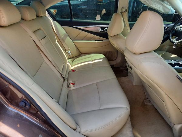 2015 INFINITI Q50