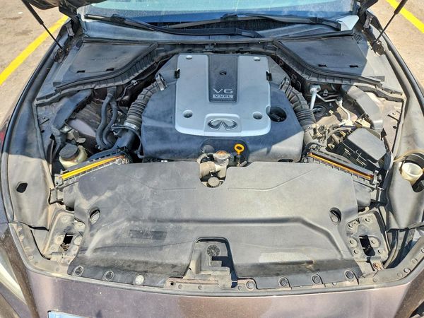 2015 INFINITI Q50