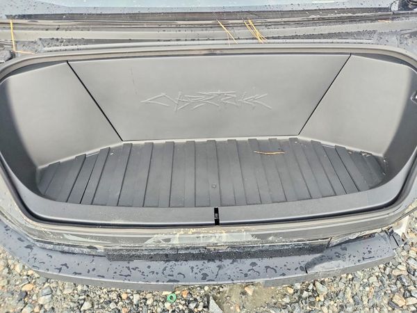 2025 TESLA CYBERTRUCK