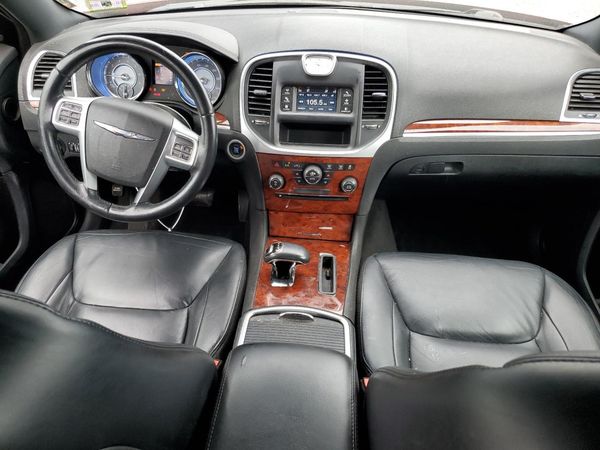2012 CHRYSLER 300