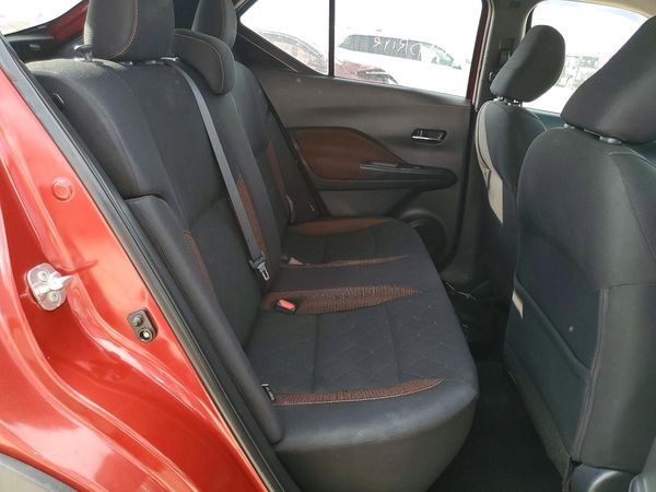 2020 NISSAN KICKS