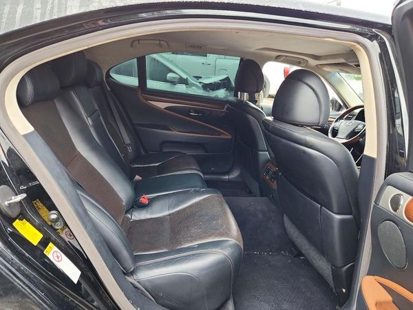 2014 LEXUS LS 460