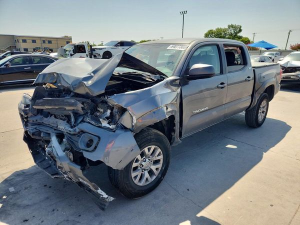 2017 TOYOTA TACOMA