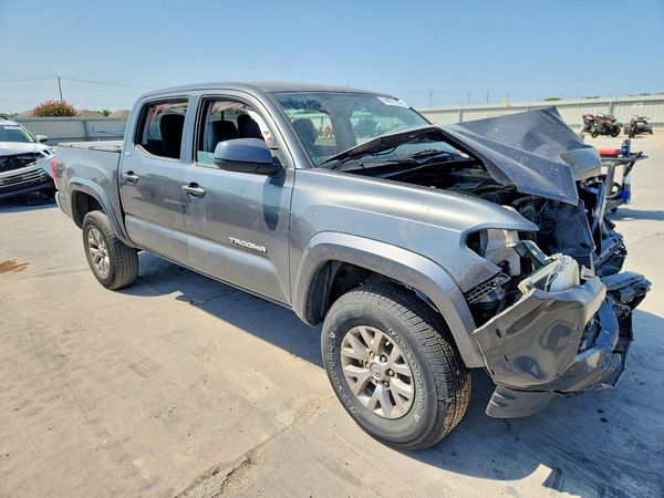 2017 TOYOTA TACOMA