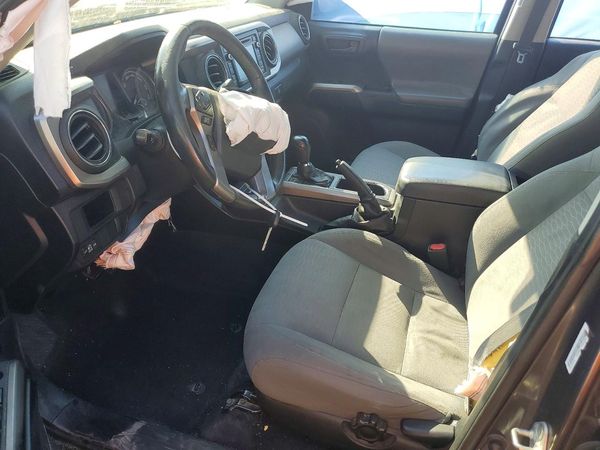 2017 TOYOTA TACOMA