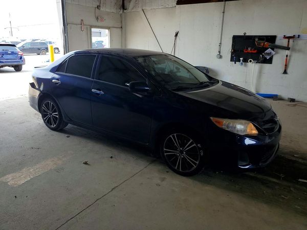2013 TOYOTA COROLLA