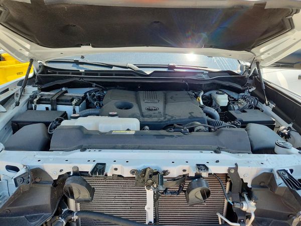 2023 TOYOTA TUNDRA SR5