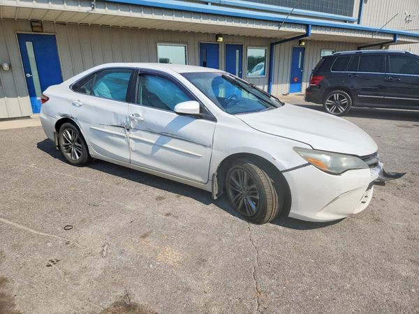 2015 TOYOTA CAMRY