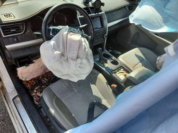 2015 TOYOTA CAMRY