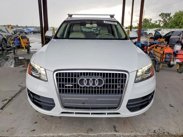 2012 AUDI Q5 Premium Plus