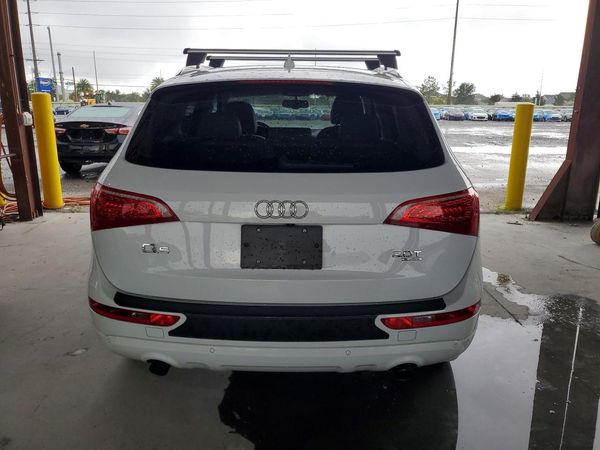 2012 AUDI Q5 Premium Plus