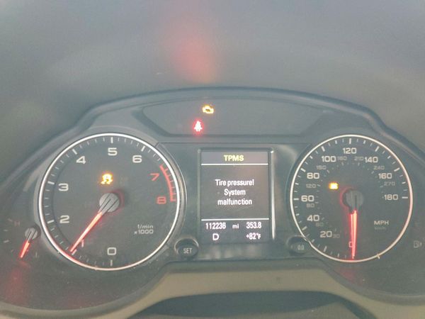 2012 AUDI Q5 Premium Plus