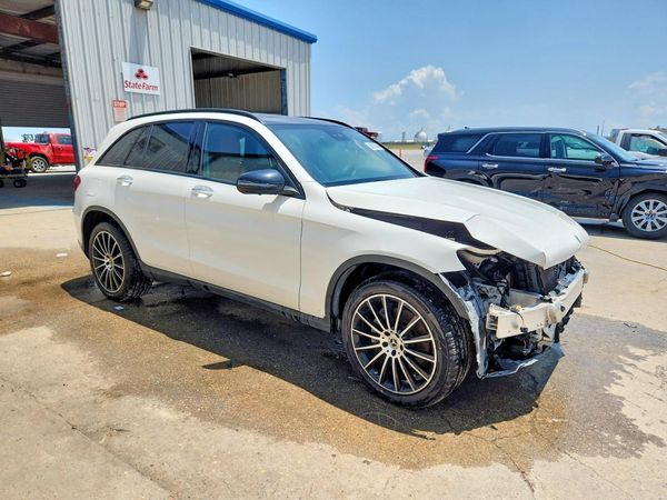2021 MERCEDES-BENZ GLC