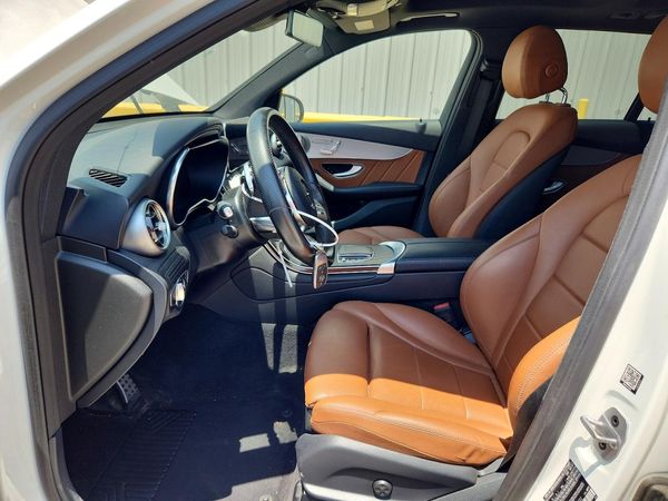 2021 MERCEDES-BENZ GLC