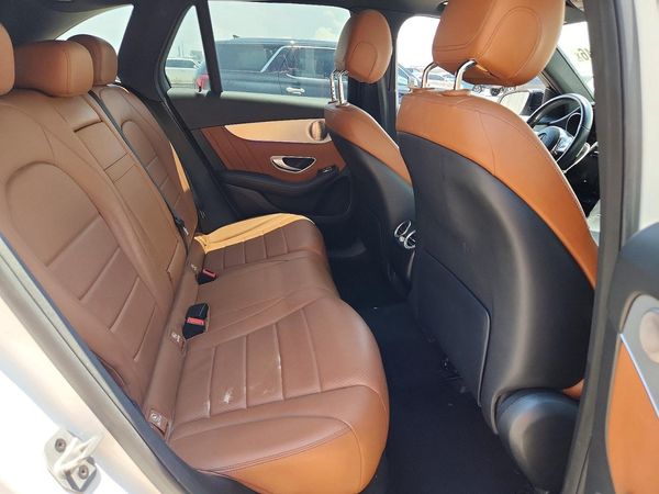 2021 MERCEDES-BENZ GLC