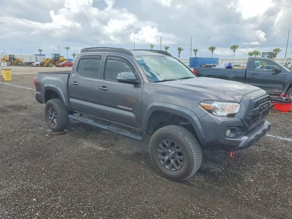 2022 TOYOTA TACOMA SR5