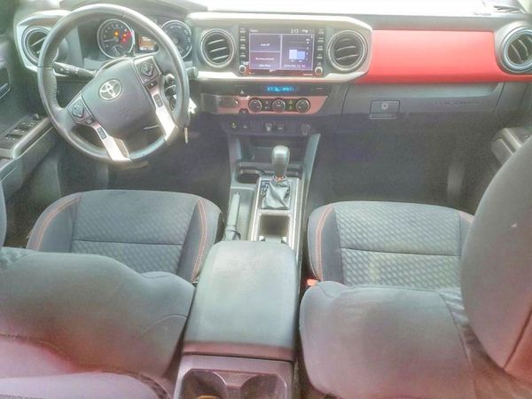 2022 TOYOTA TACOMA SR5