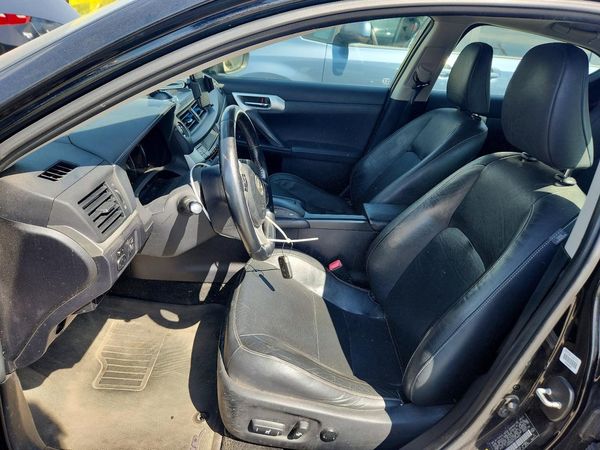 2012 LEXUS CT 200h