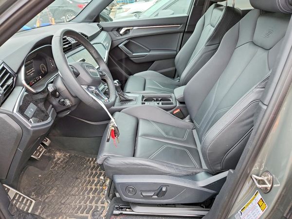2025 AUDI Q3 quattro Technik