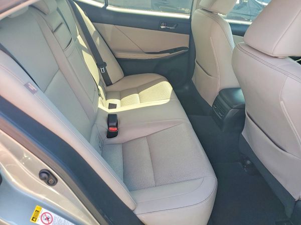 2015 LEXUS IS 250