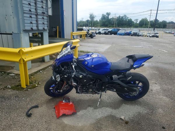 2026 YAMAHA YZF1000