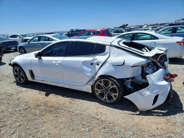 2018 KIA STINGER
