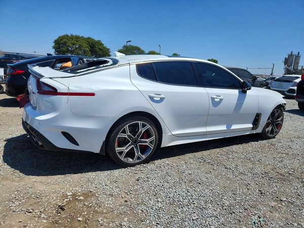 2018 KIA STINGER