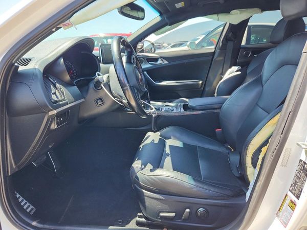 2018 KIA STINGER
