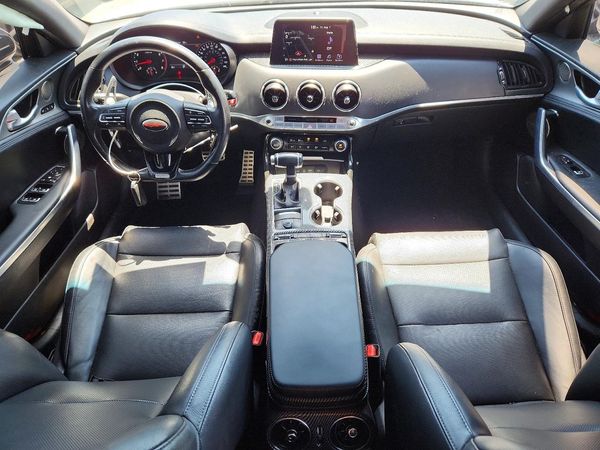2018 KIA STINGER