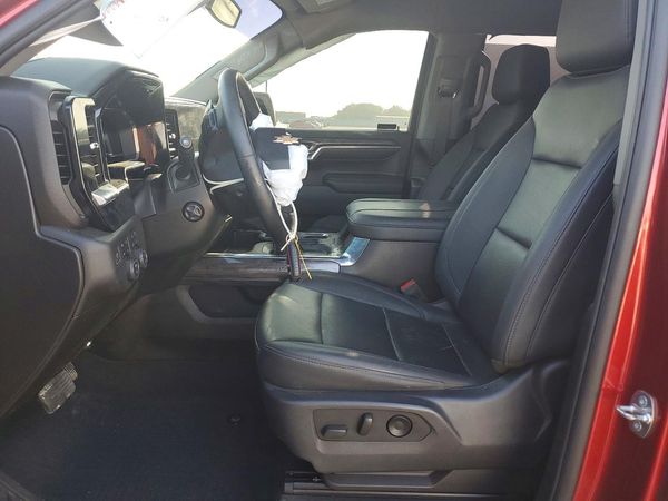 2023 CHEVROLET SILVERADO LTZ — DENT