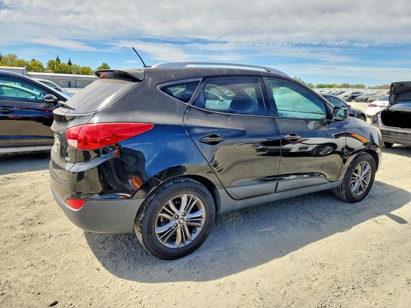 2015 HYUNDAI TUCSON GLS (Middle)